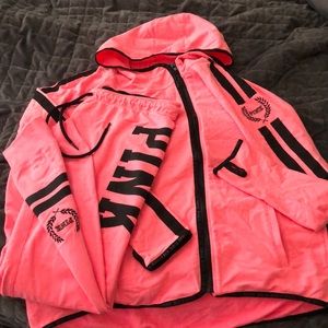 Women’s Victoria Secret Pink outfit